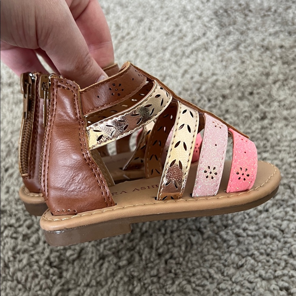 Laura Ashely Toddler Caged Pink and Brown Glitter Sandals - Picture 4 of 5